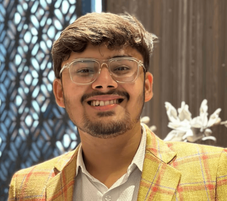 Client Paryul Fofariya